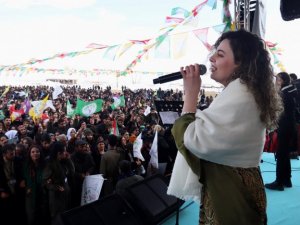 Yüksekova'da Newroz coşkusu