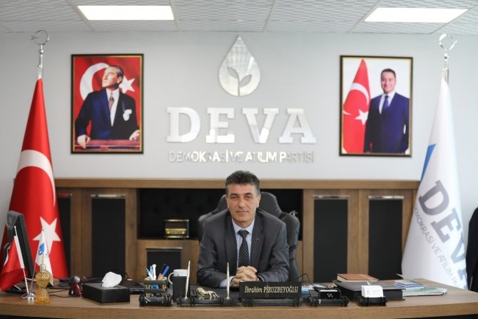 Deva Partisi il başkanı Piruzbeyoğlu istifa etti