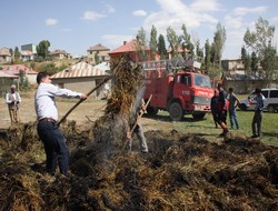 Yüksekova'da ot yangını