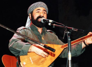 ŞIVAN PERVER/E ÖVGÜLER YAĞDI