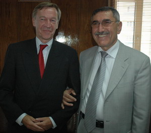HOLLANDA BÜYÜKELÇİSİ HAKKARİ DE