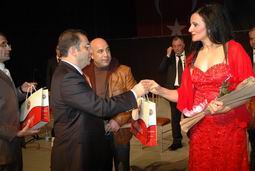 RESMİ NEVRUZ KONSERİ İLGİ GÖRMEDİ