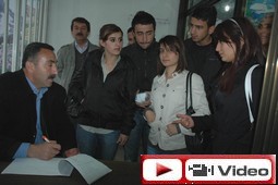 HAKKARİ HALKI ÖĞRENCİLERE KUCAK AÇTI