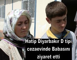 CEZAEVİNDE BABASINI ZİYARET ETTİ