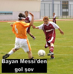 HAKKARİ BAYAN TAKIMINDAN GOL ŞOV