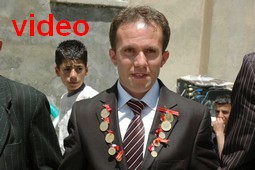 MESLEKTAŞIMIZA GÖRKEMLİ DÜĞÜN