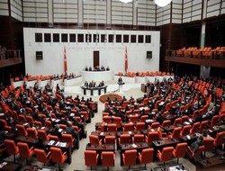 HDP’li Akdoğan’dan Başbakan’a Yüksekova’yı sordu
