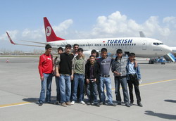 ALMANYA'DA HAKKARİ'YE SELAM VAR