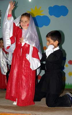 MİNİKLERİN OKUMA BAYRAMI