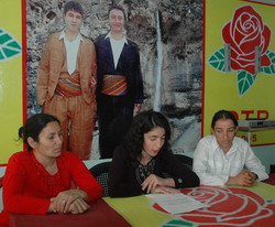 DTP PKK'NIN  BARIŞ ÇAĞIRISINI YENİLEDİ