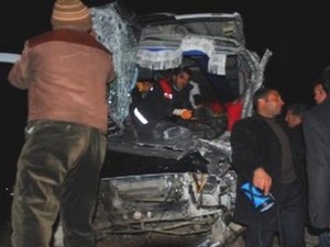 Van-Hakkari karayolunda trafik kazası; 10 yaralı