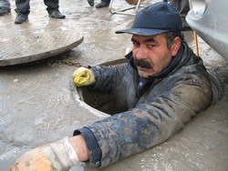 ZORLU HİZMET ÇABASI