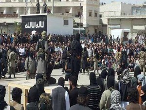 IŞİD 8 Kürt gencini kafalarını keserek katletti