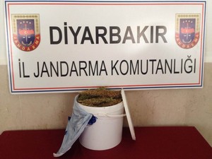 Diyarbakır'da 9 kilogram esrar ele geçirildi