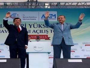 Davutoğlu ve Erdoğan'ın konuşmalarından satır başları
