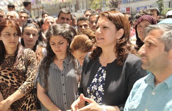 Hakkari, Diyarbakır olayını kınadı