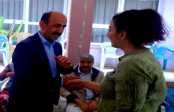 HDP Milletvekilleri tebrikleri kabul etti