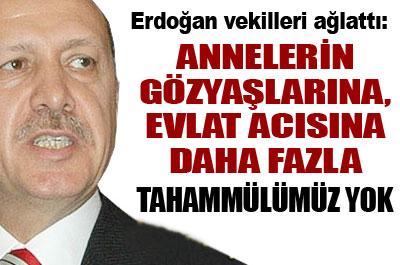 BAŞBAKAN VEKİLLERİ AĞLATTI