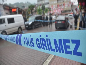 Silopi'de polis aracına saldırı