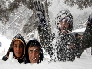 İstanbul ve Kocaeli’de okullara kar tatili