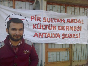 Kürt gençleri Antalya'da açlık grevine girdi