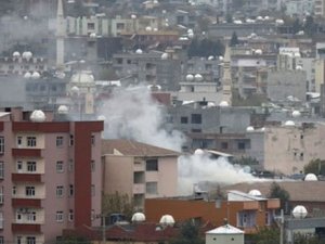 Polis Cizre Belediyesi’ne baskın yaptı