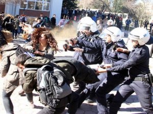Anadolu Üniversitesinde gerginlik 2 gözaltı