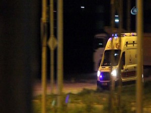 Lice'de karakola bombalı araçla saldırı