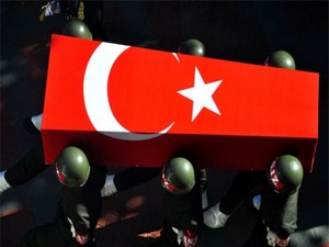 Bitlis'te çatışma 4 şehit 7 yaralı