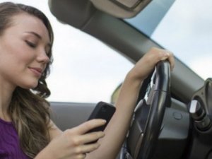 Teknoloji sürücülerin dikkatini dağıtıyor