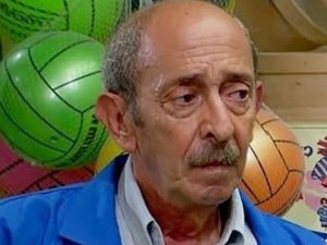 Usta oyuncu Ayberk Atilla hayatını kaybetti!