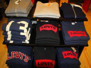 Levi’s Giyim Mağazası %40 sezon indirimi fırsatı başlattı
