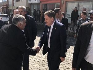Milletvekili Özbek’e Şemdinli’de sıcak karşılama