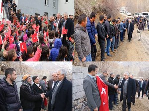 Vali Toprak Durankaya'da Türk bayrakları ile karşılandı