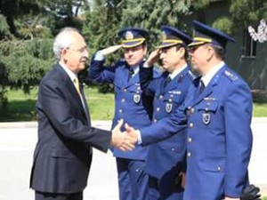 Kılıçdaroğlu: Askeri törenle karşılandı!