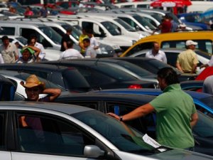 Otomobil ve hafif ticari araç pazarı azaldı