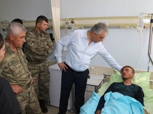 Vali Toprak, yaralı asker ve korucuları ziyaret etti!
