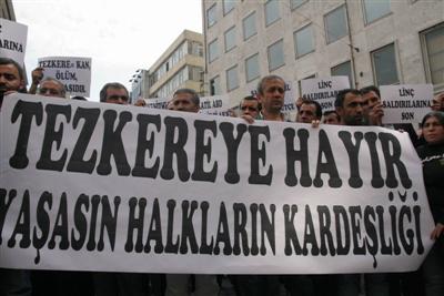 TEZKERE SINIR ÖTESİNE YEŞİL IŞIK YAKTI