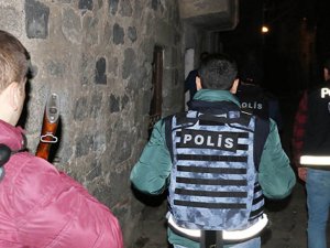 3 bin polisle '15 Şubat' alarmı: 77 gözaltı