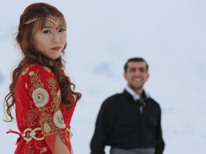 Yüksekova'da Çinli gelin için görkemli düğün