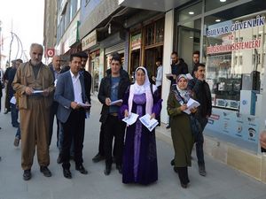 HDP ve BDP’ Newroz için bildiri dağıttı!