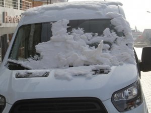 Başkale'de kar yağışı etkili oldu