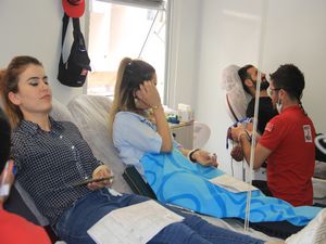 Hakkarili kadınlardan kan bağışına büyük ilgi