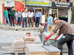 Hakkari'de Prestij Cadde çalışmaları sürüyor