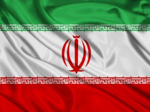 İran'da askeri geçit töreninde silahlı saldırı