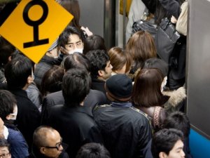 Japonya'da trendeki yoğunluğa sıra dışı önlem