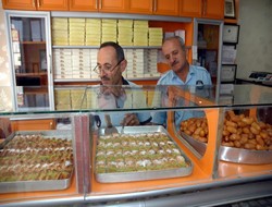 Hakkari'de zabıtalar ramazan denetimi yaptı