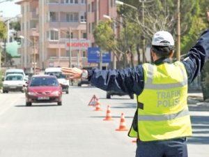 Hakkari'de trafik bilinci oluşturma yürüyüşü düzenleniyor