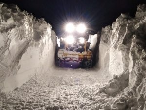 Hakkari'de 18 yerleşim yerinde karla mücadele