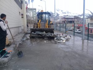 Hakkari belediyesin'den bahar temizliği